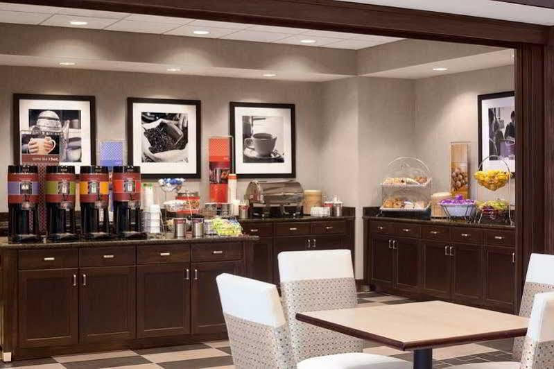 Hampton Inn & Suites - Менсфілд Екстер'єр фото